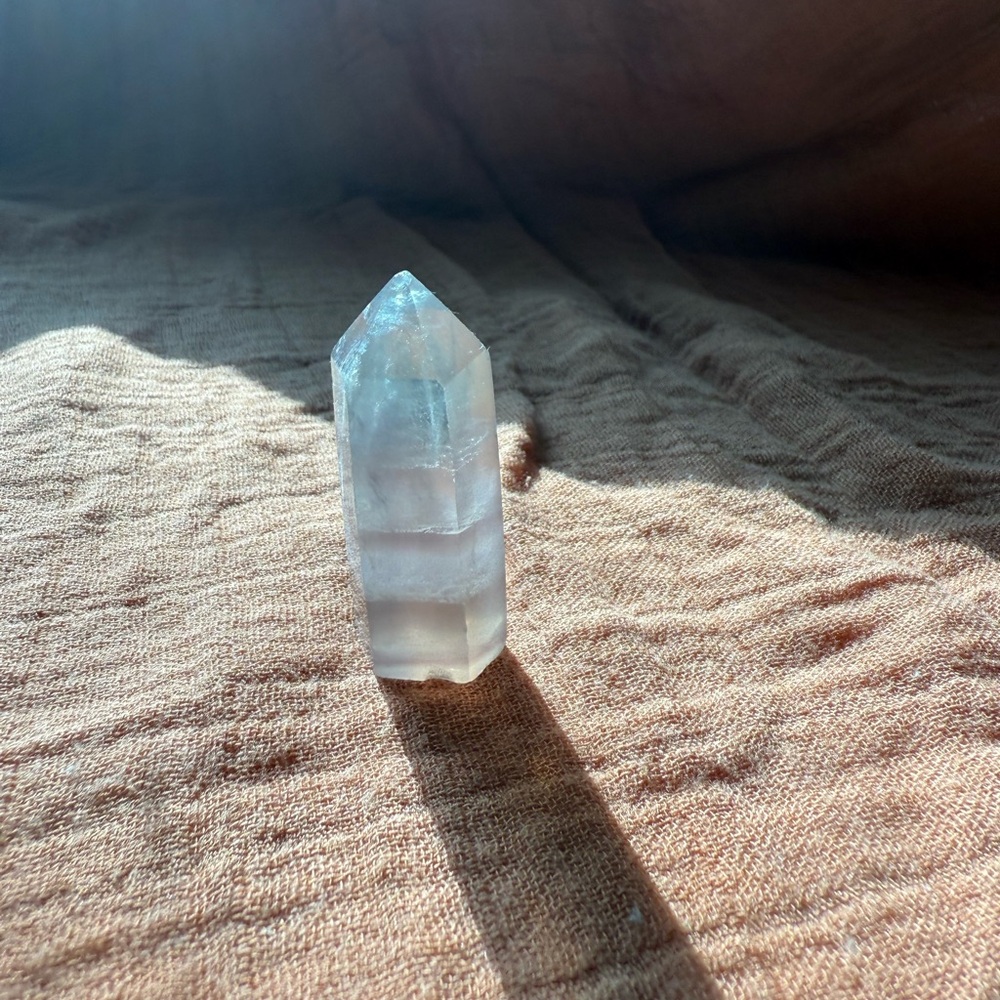 Fluorite Point 26 g Polished Crystal Tower